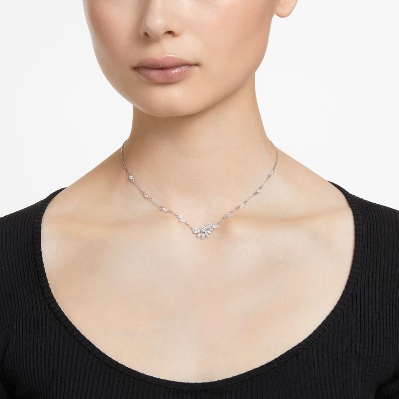 prívesok gema zmiešané rezy, kvet, biela, rhodiované B8ZNT194 Swarovski šperky