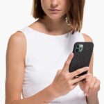 vysoké puzdro na smartfón čierna B8ZNT1402 Swarovski príslušenstvo - Image 2
